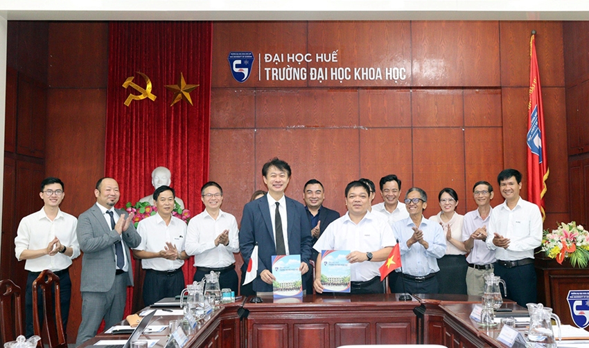 Ký kết hợp tác giữa hai bên